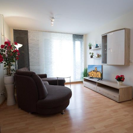 סארברוקן Ferienwohnung Fernblick מראה חיצוני תמונה